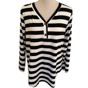 Bom Bom Black/White Long Sleeve V-neck Tee M